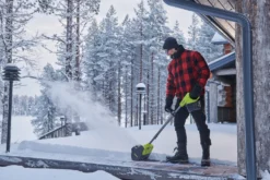 Snöskyffel
