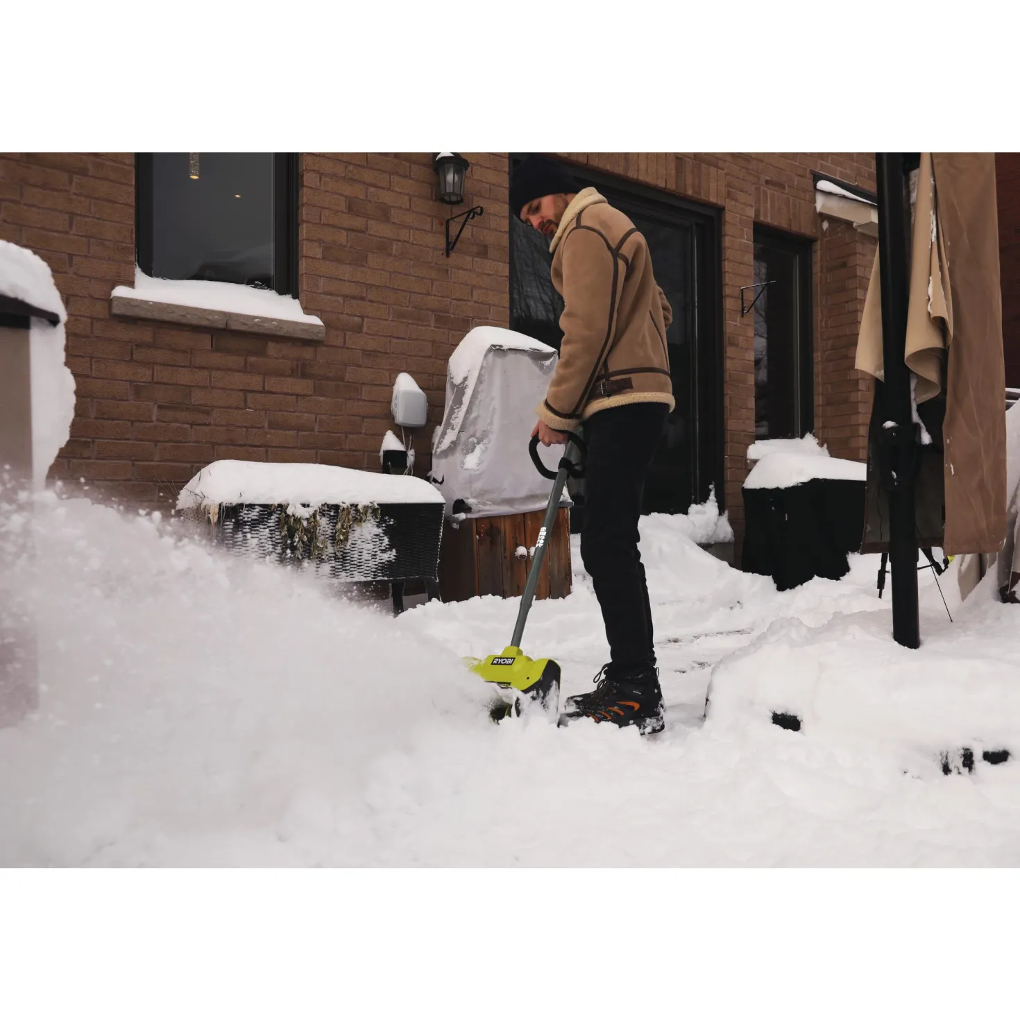 Snöskyffel
