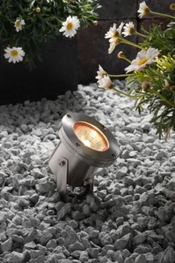 Trädgårdslampa