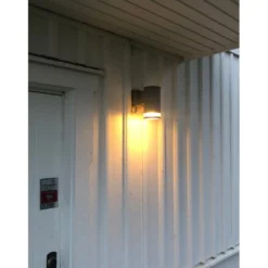 Väggarmatur